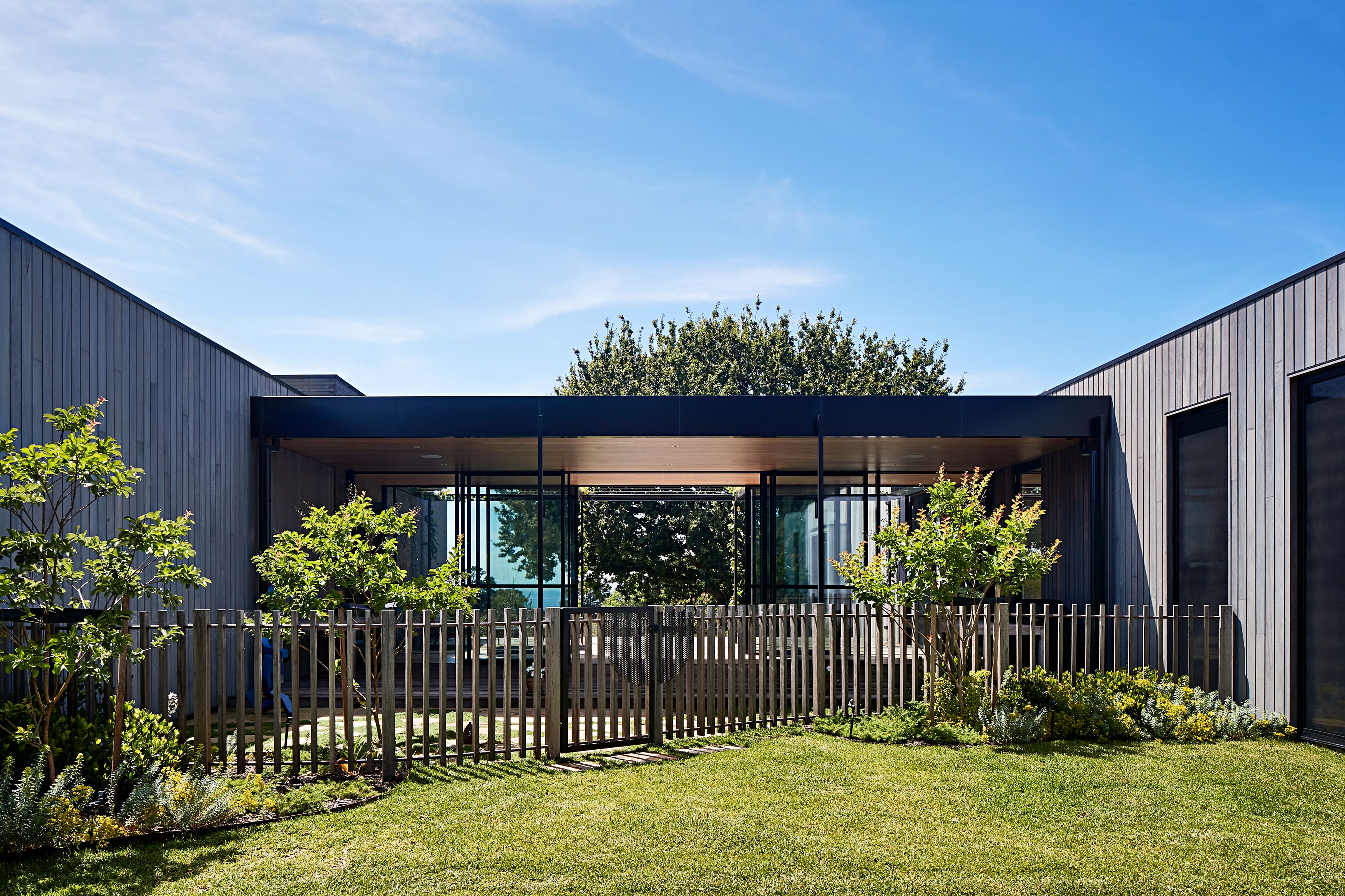 SallyDraper_Flinders_┬®smg_AB1I2360